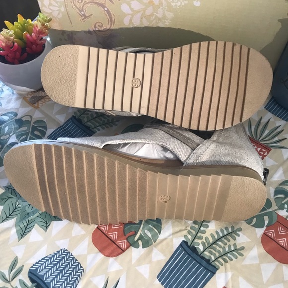 BNIB Natural Tan  "Scarlet" Sandal by Very G - Gypsy Jazz - Picture 4 of 5